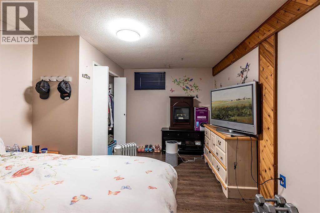 6 Rossland Crescent SE - 27