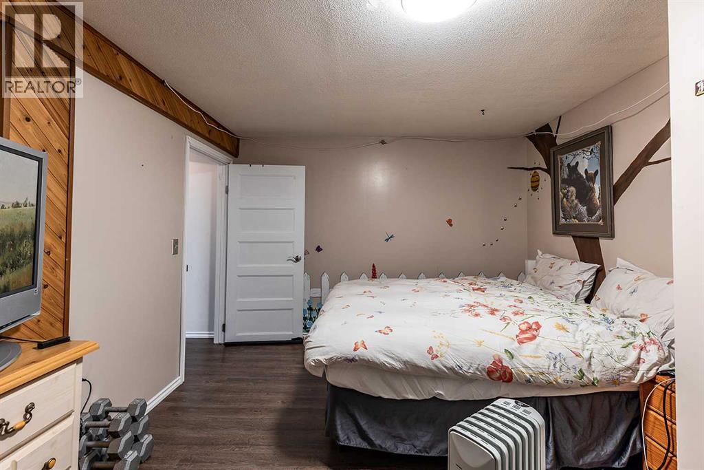 6 Rossland Crescent SE - 26