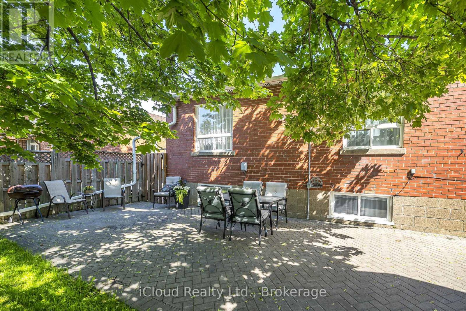 127 SILVERHILL DRIVE - 4