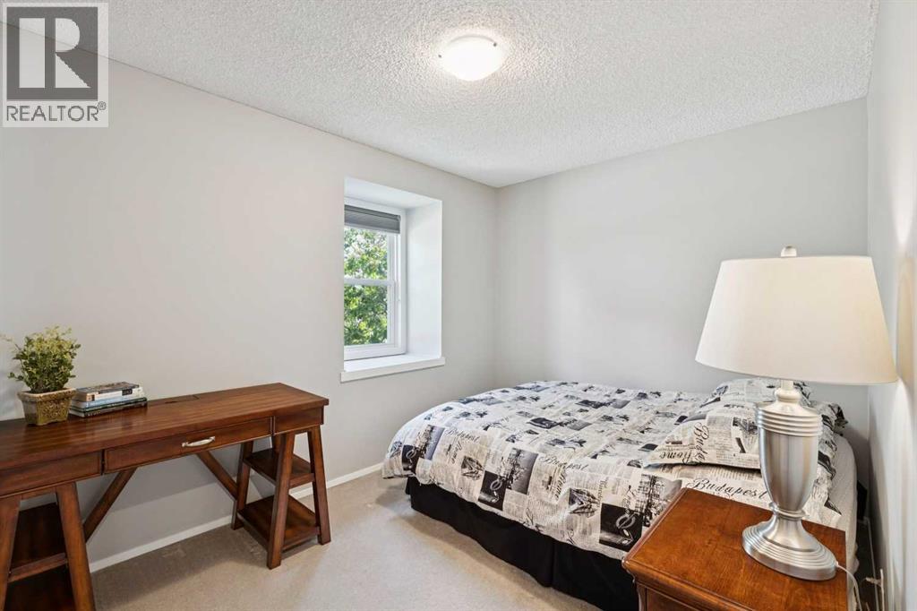 #83 4810 40 Avenue SW - 14
