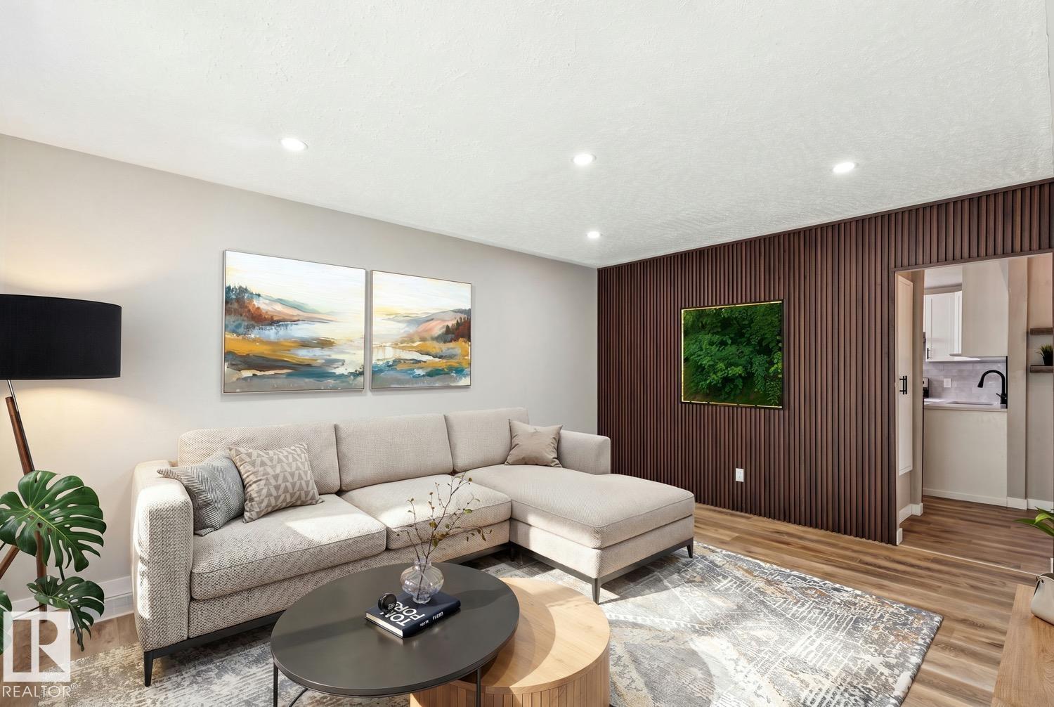 4037 114 AV NW - photo 2