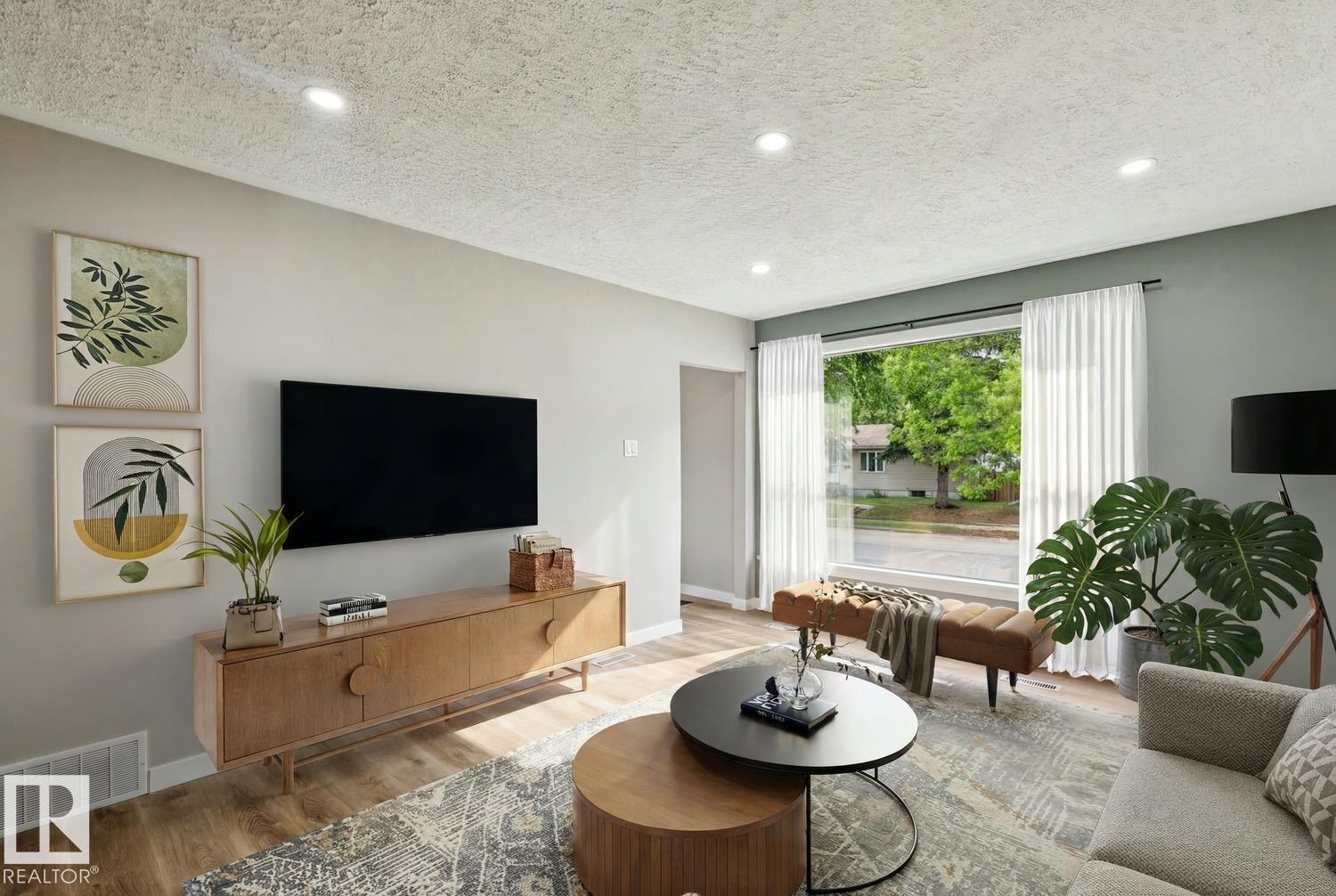 4037 114 AV NW - photo 3