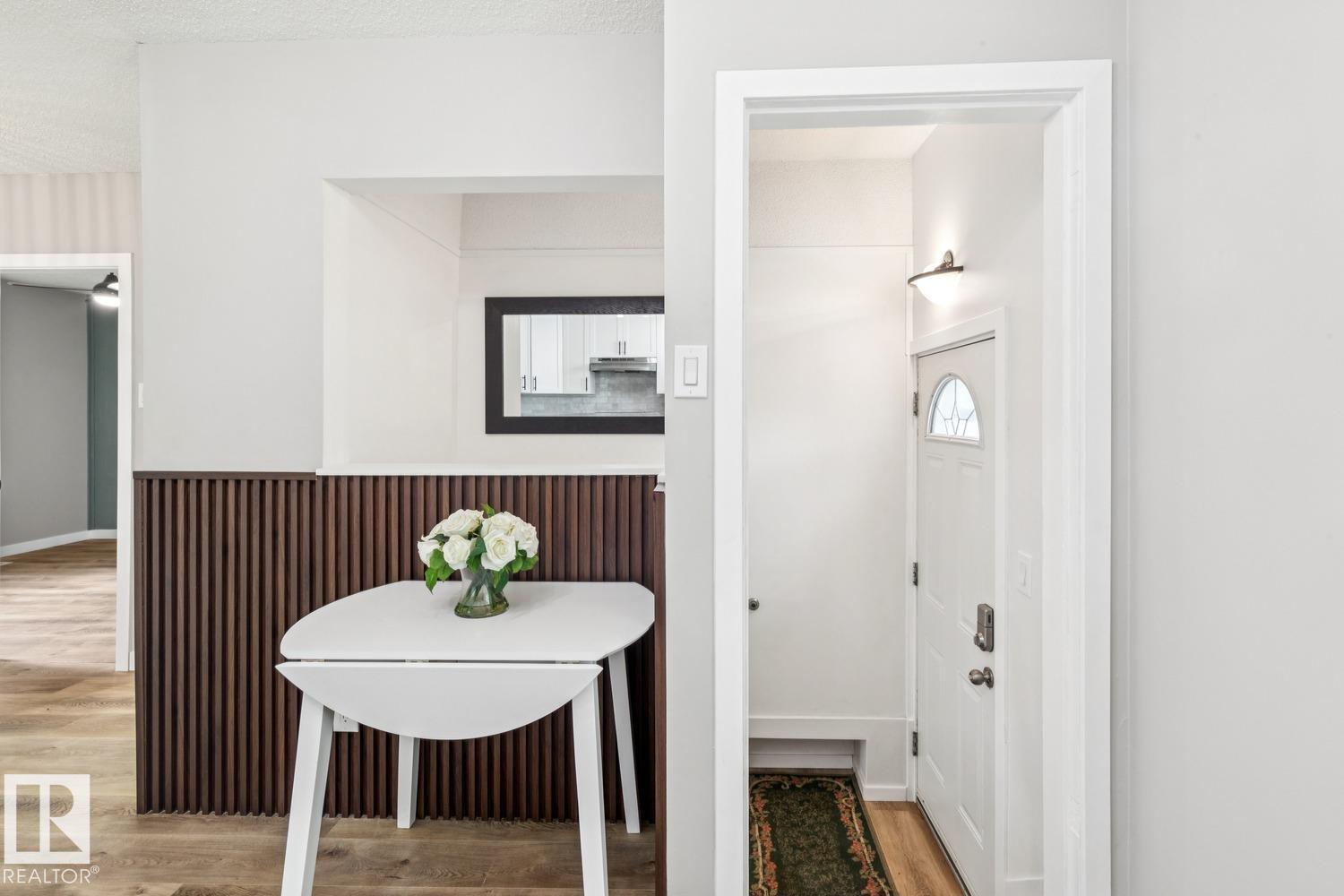 4037 114 AV NW — photo 9