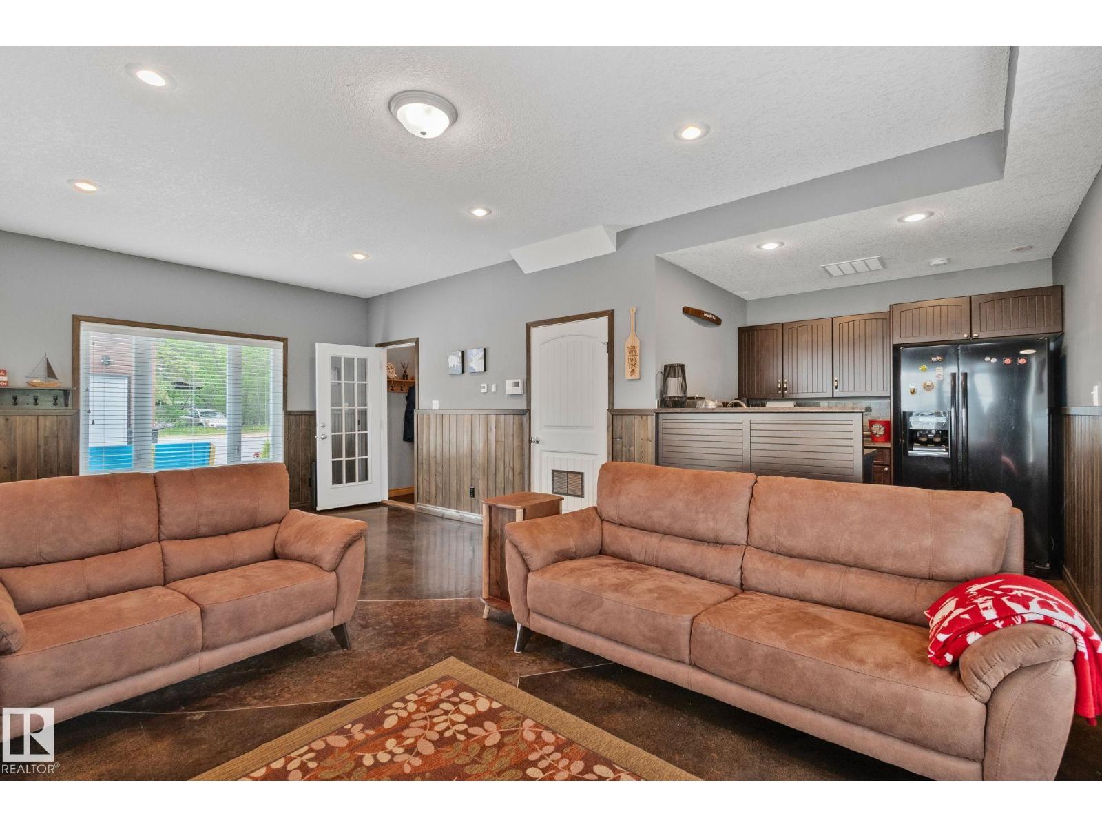 3013B TWP RD 574 — photo 16