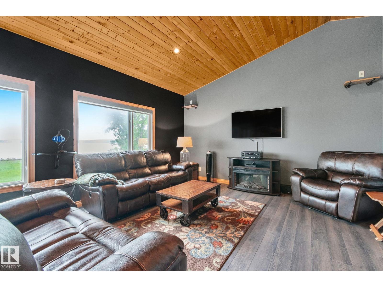 3013B TWP RD 574 — photo 30