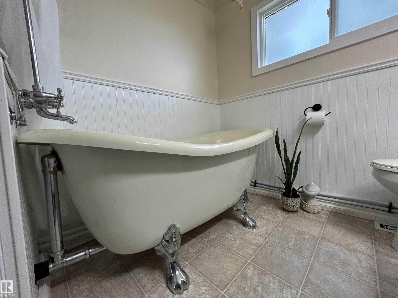177 51551 Range Road 212A - 19
