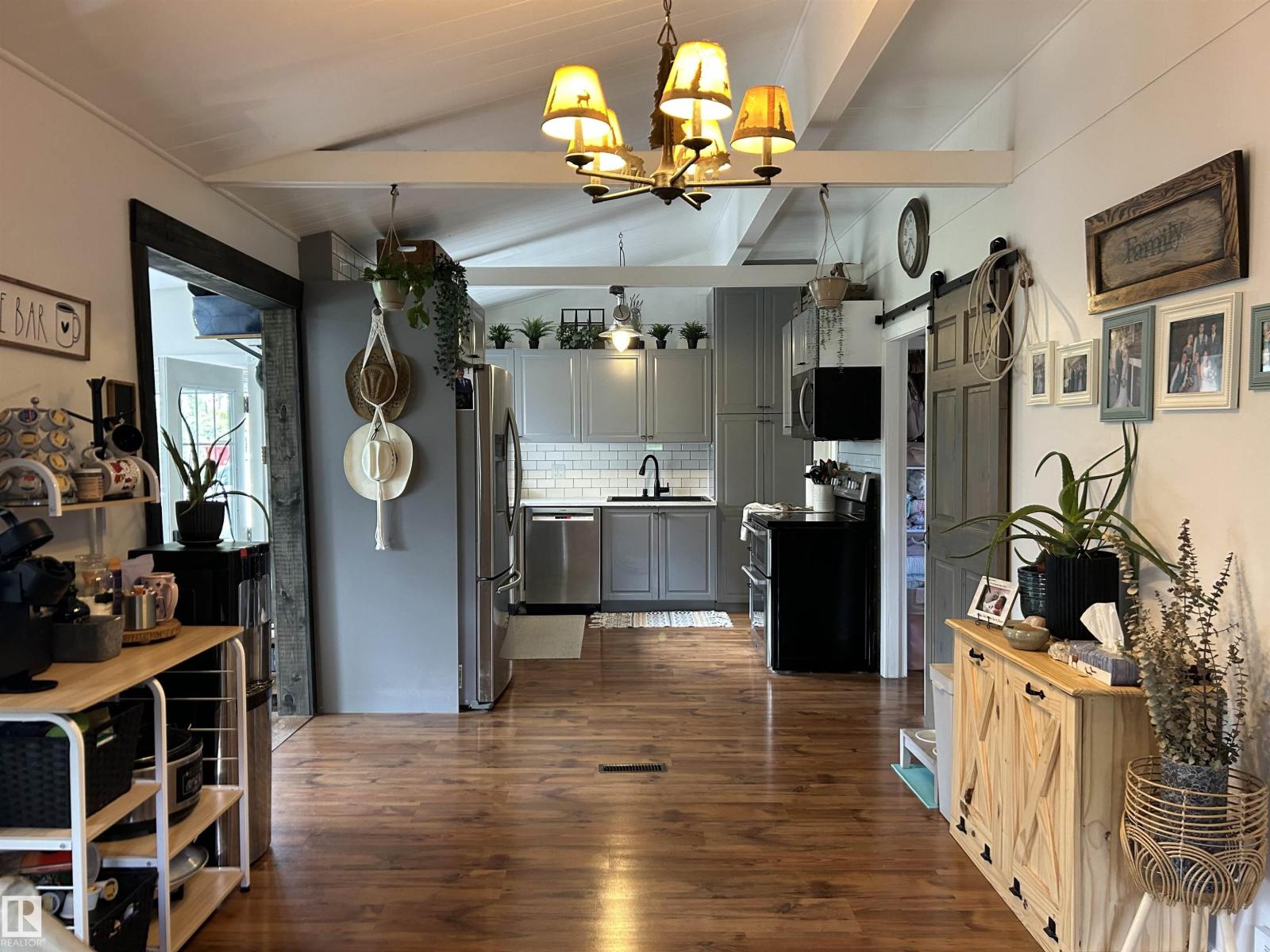 177 51551 Range Road 212A - 9
