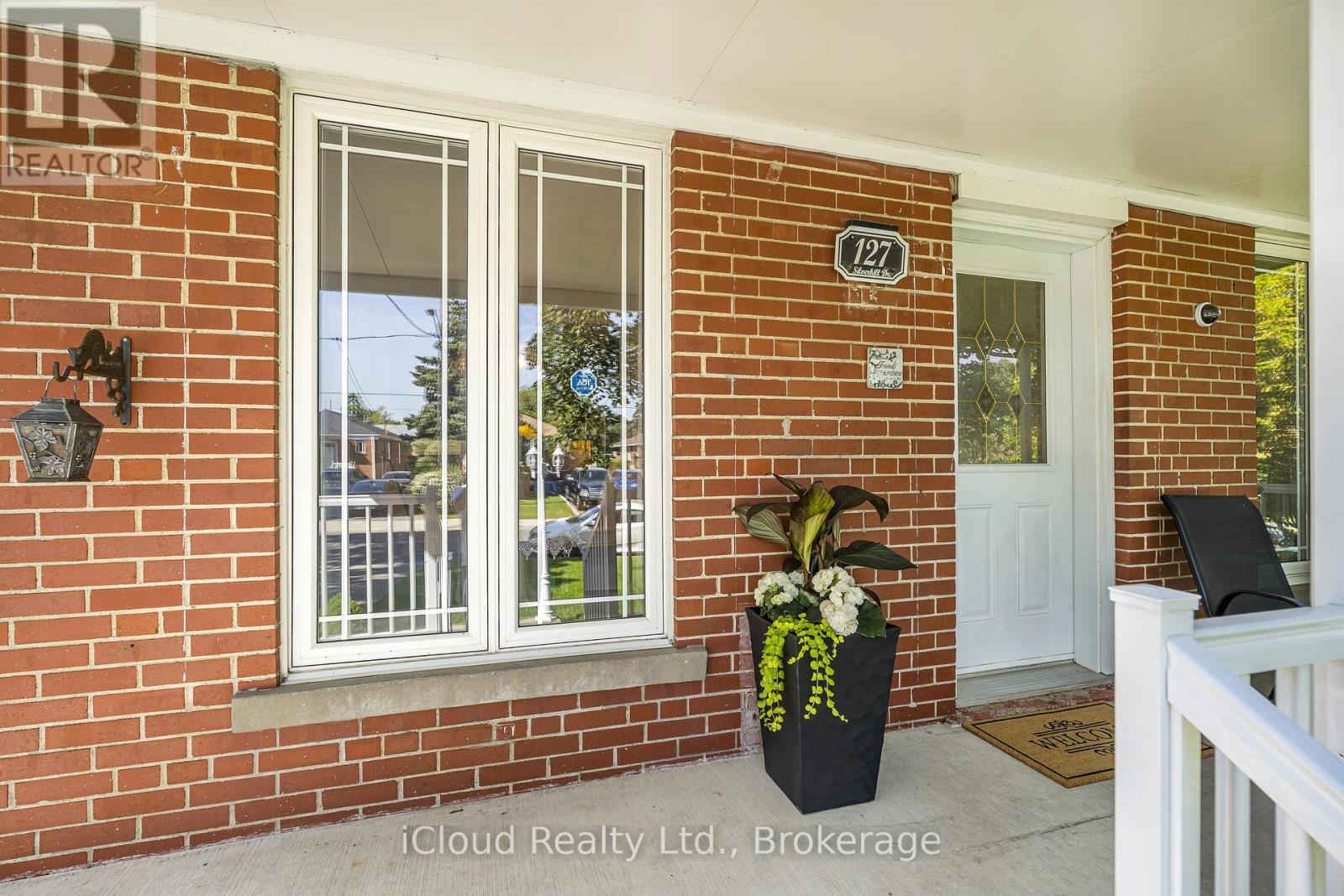 127 SILVERHILL DRIVE - 5