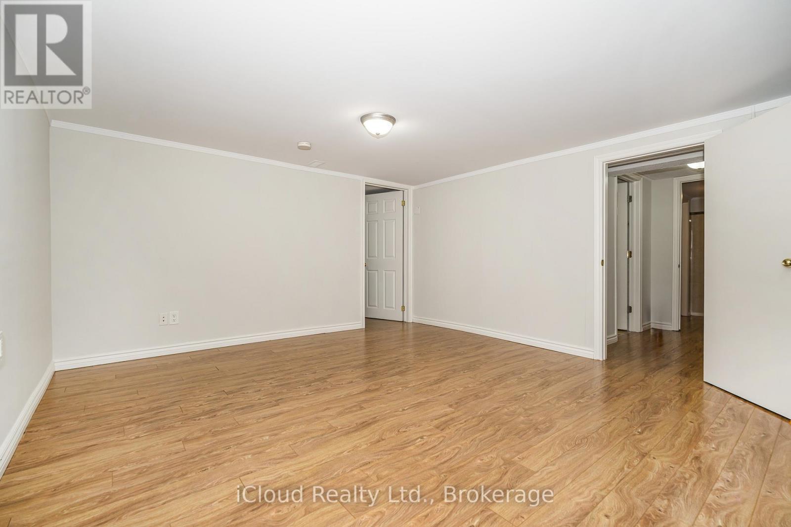 127 SILVERHILL DRIVE - 25