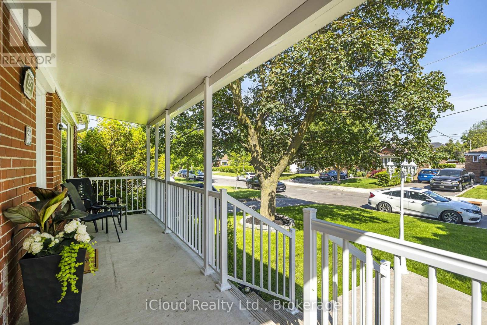 127 SILVERHILL DRIVE - 7