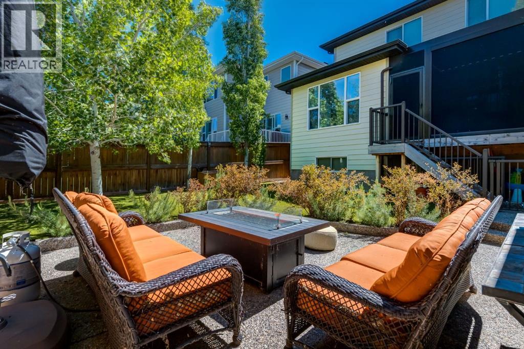 39 Cranbrook Crescent SE - 47