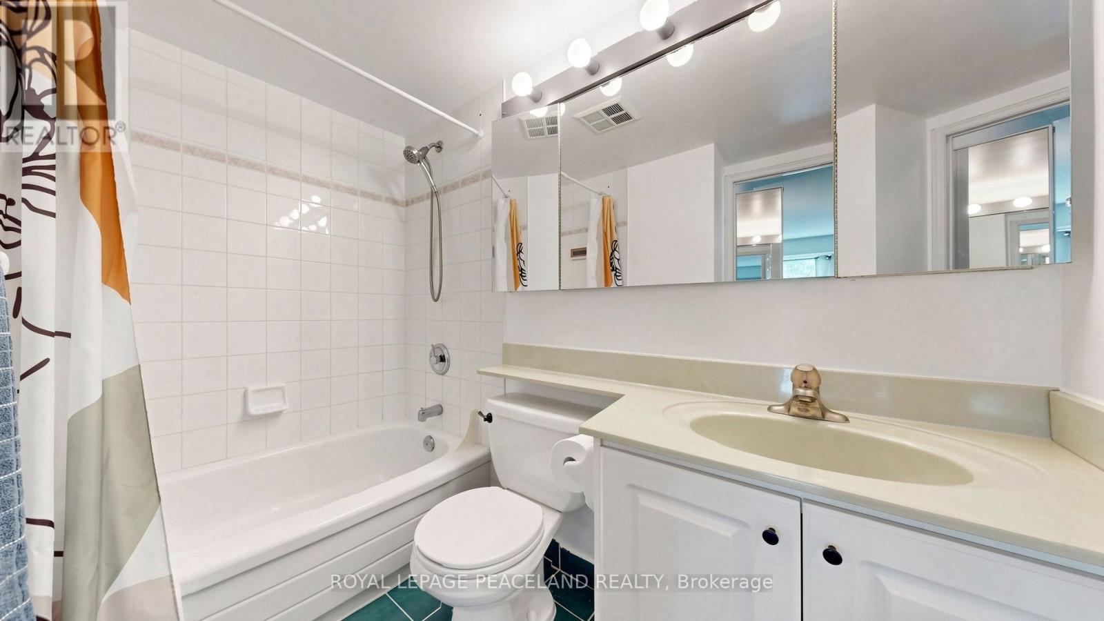 #409 18 PEMBERTON AVENUE - 16