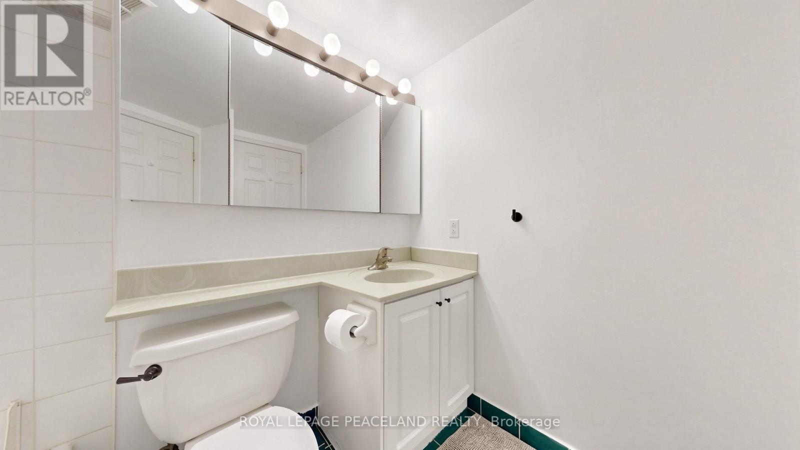 #409 18 PEMBERTON AVENUE - 17