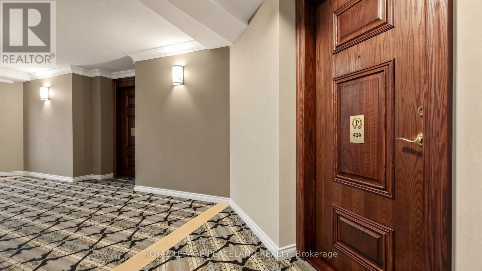 #409 18 PEMBERTON AVENUE - 26