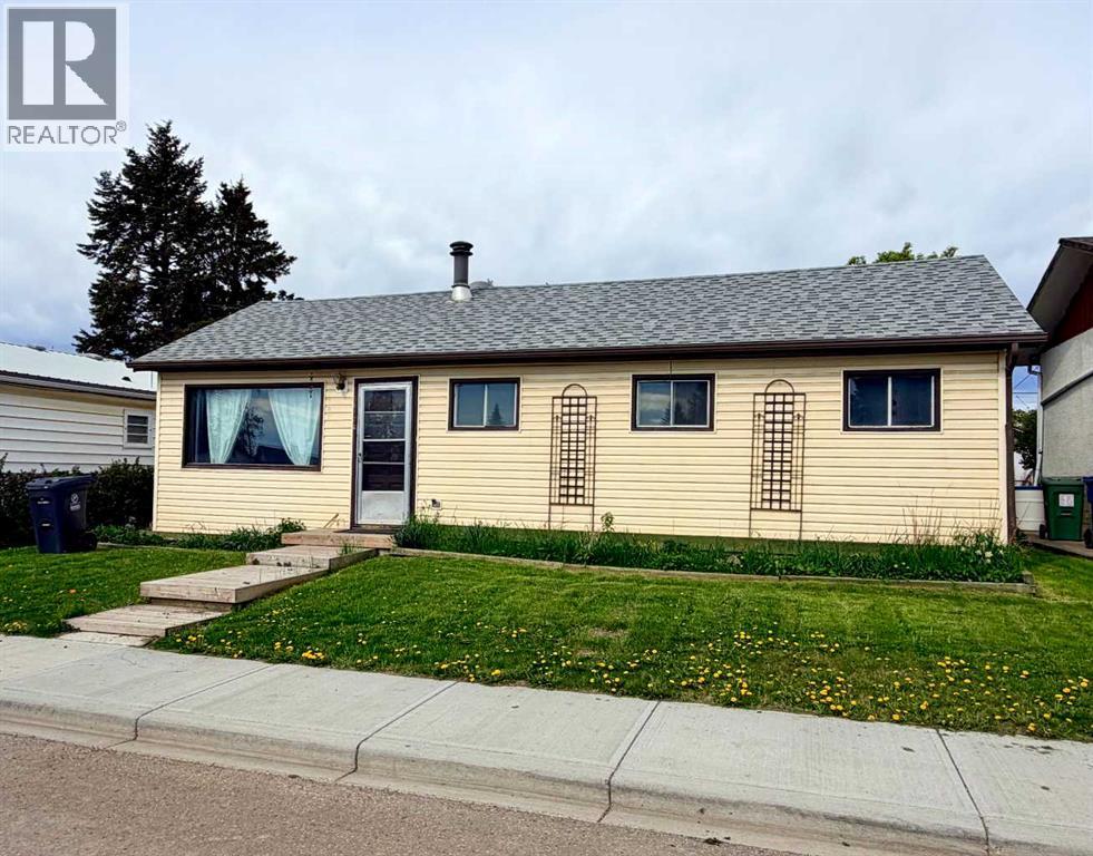 5112 47 street - photo 2