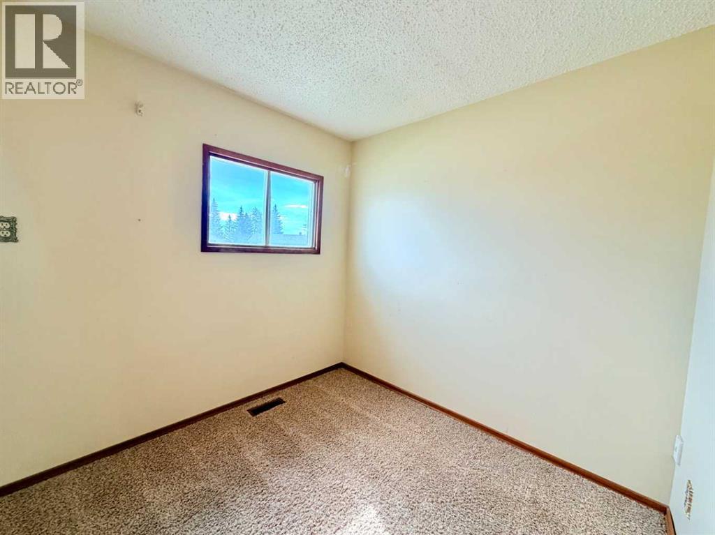 5112 47 street — photo 12