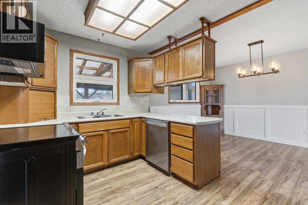 8 Isbister Avenue — photo 15