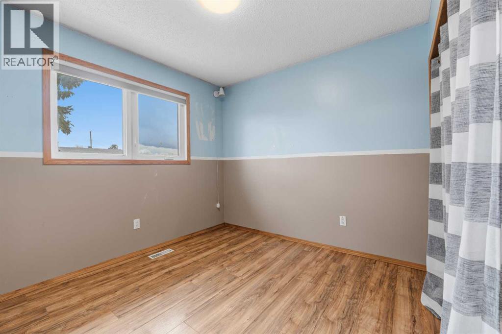 8 Isbister Avenue — photo 23