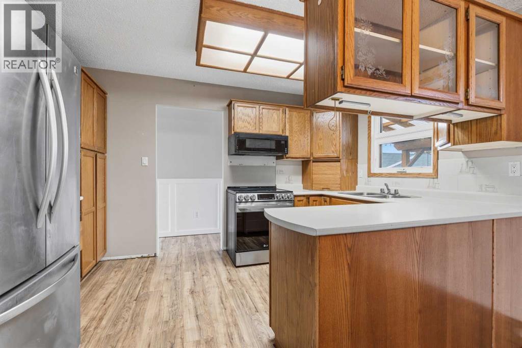8 Isbister Avenue — photo 13