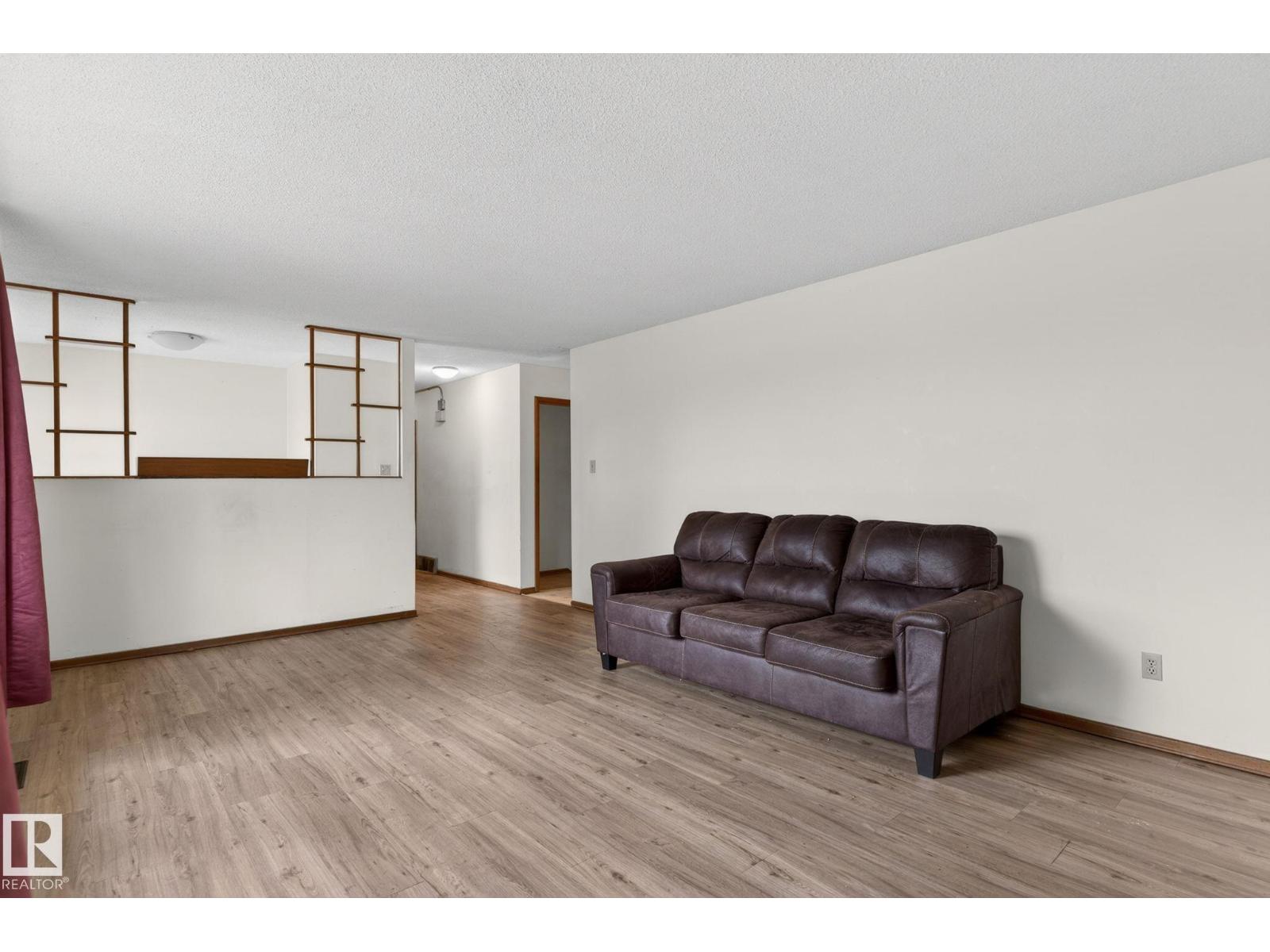 13920 64 ST NW - 11