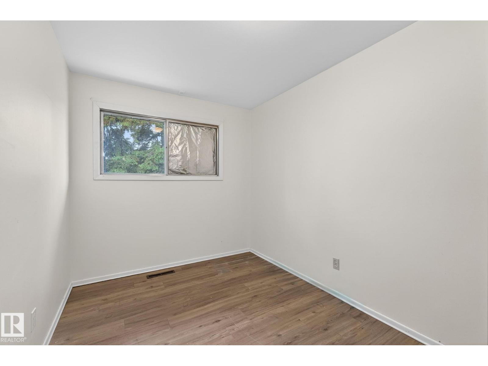 13920 64 ST NW - 20