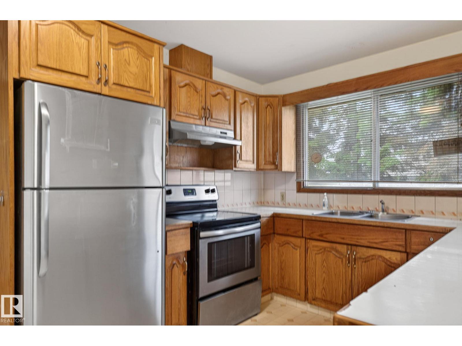 13920 64 ST NW - 16