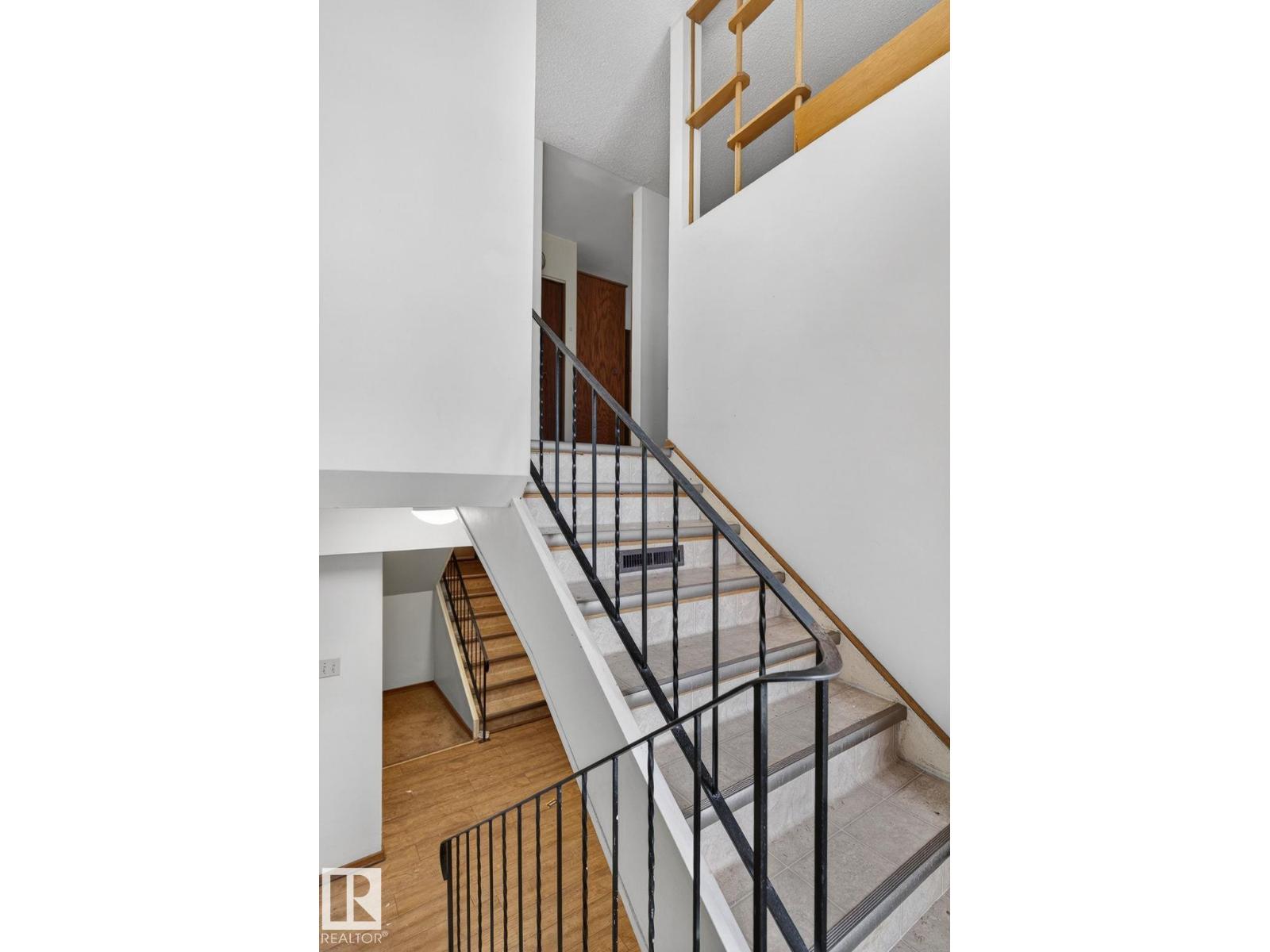 13920 64 ST NW - 26