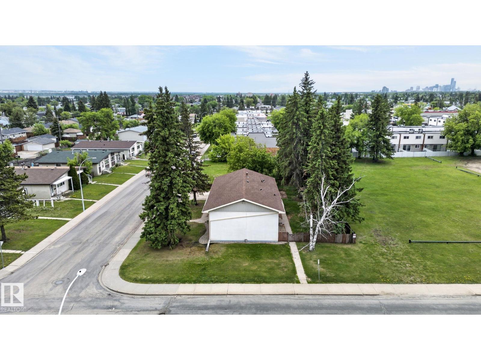 13920 64 ST NW - 36
