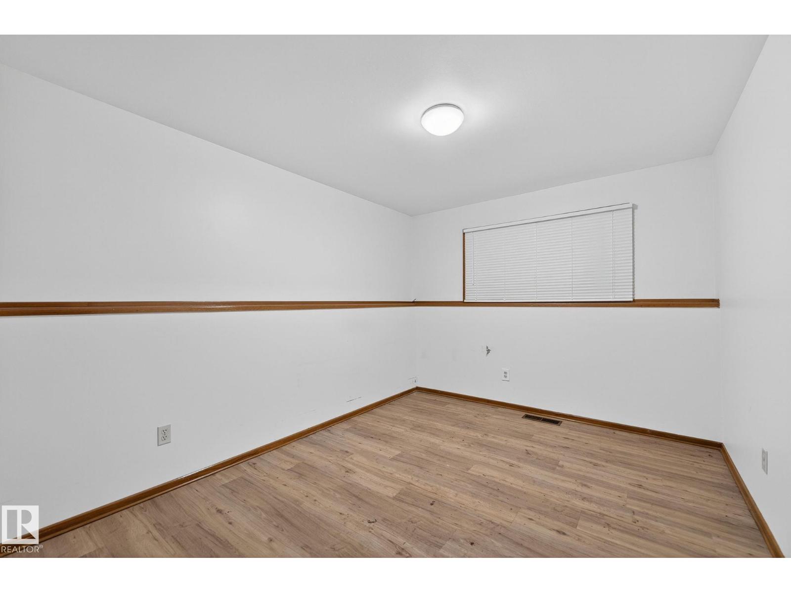 13920 64 ST NW - 31