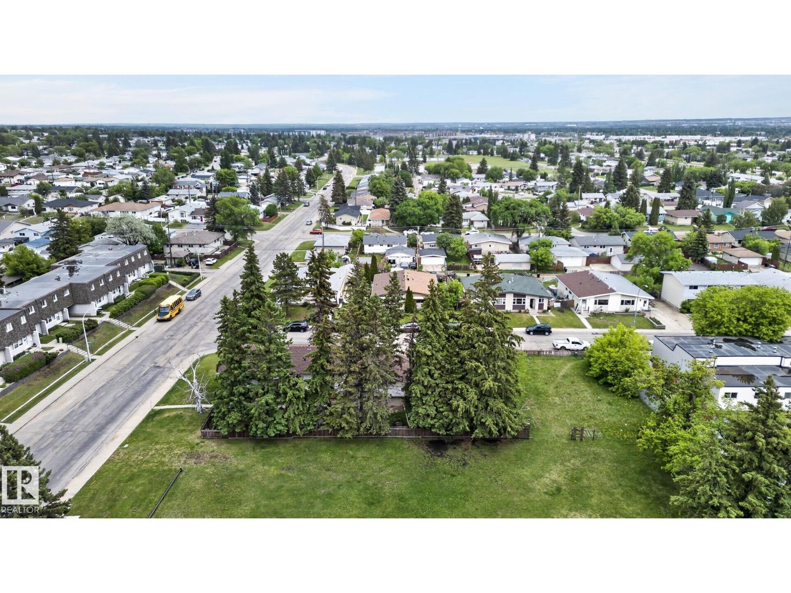 13920 64 ST NW - 38