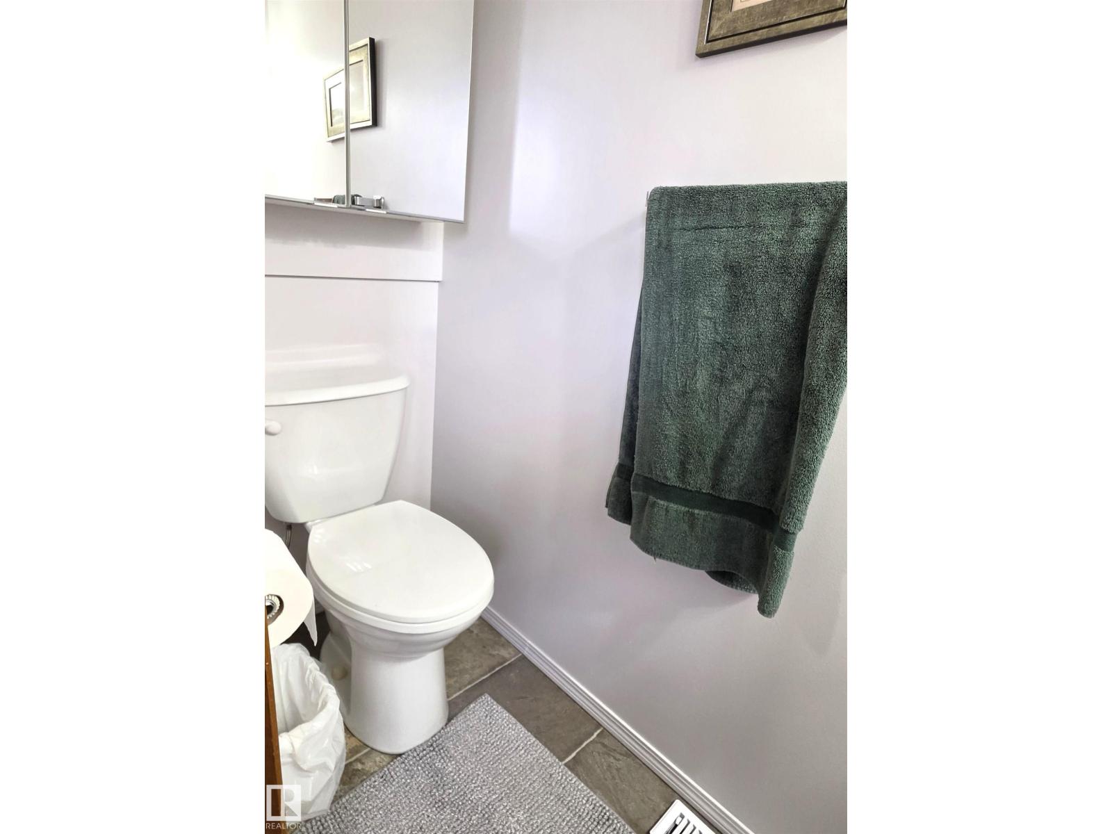 4606 54 AV — photo 24