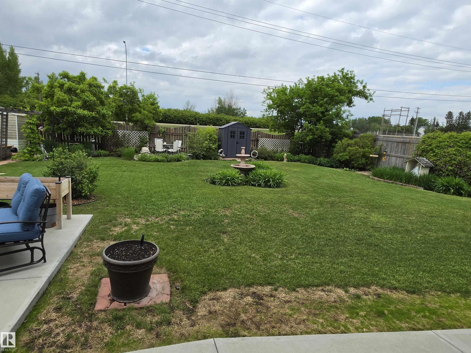 4606 54 AV — photo 34