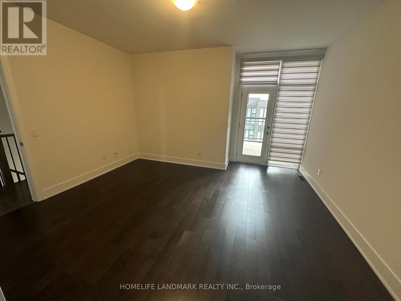 27 THORNCREST DRIVE - 10