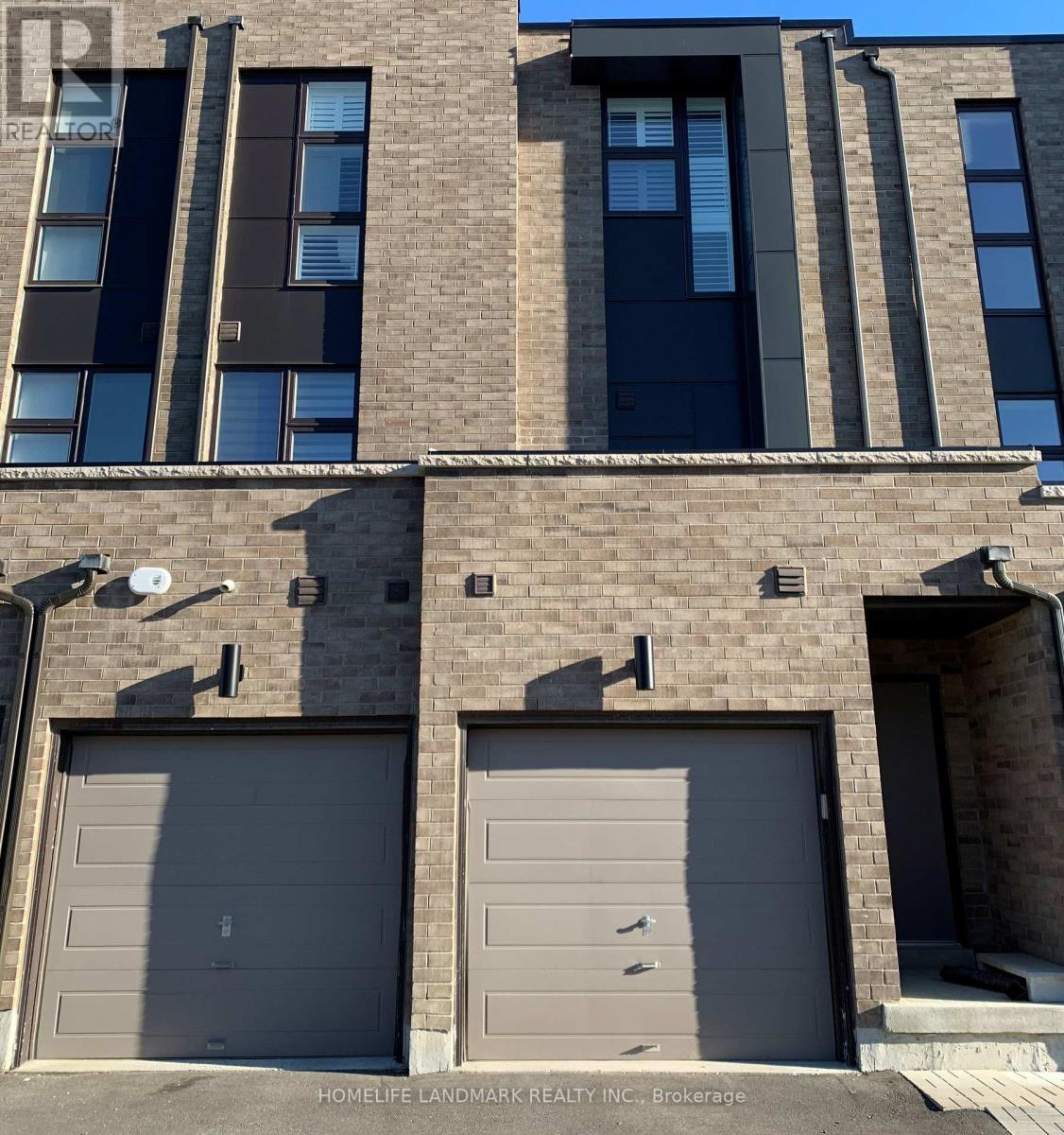 27 THORNCREST DRIVE - Image 2