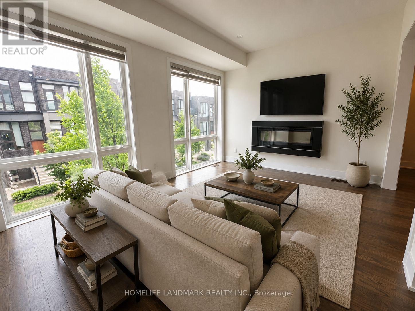 27 THORNCREST DRIVE - 9