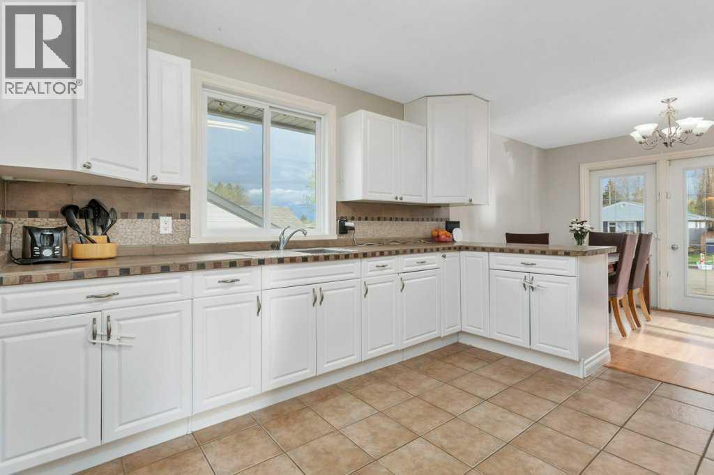 5501 51 Street — photo 26