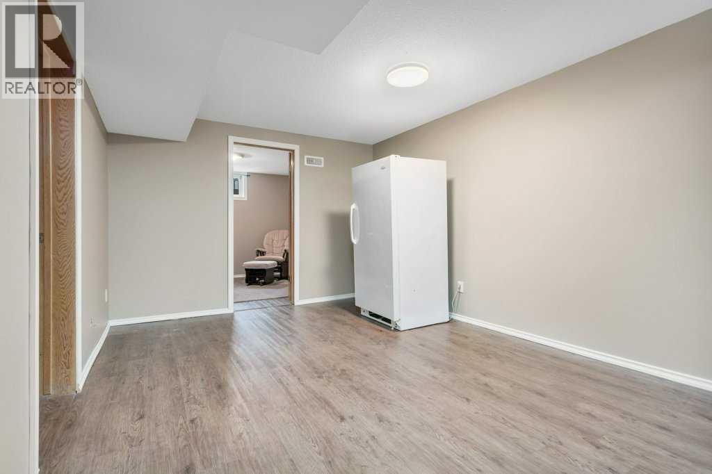 5501 51 Street — photo 35