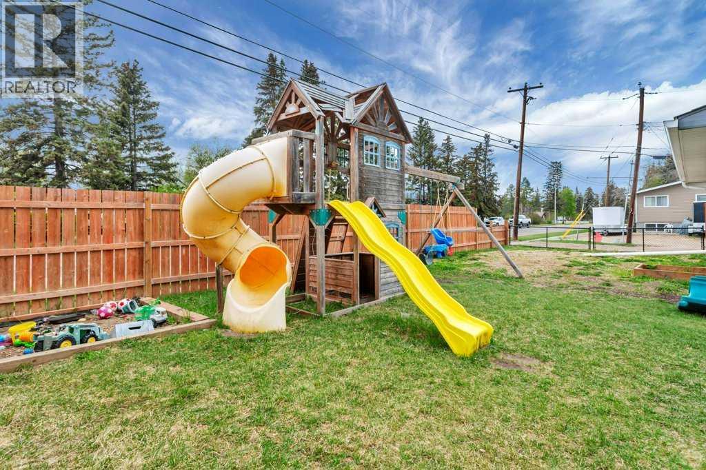 5501 51 Street — photo 9