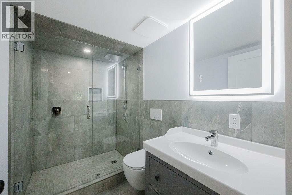 5454 WAKEFIELD ROAD, Sechelt