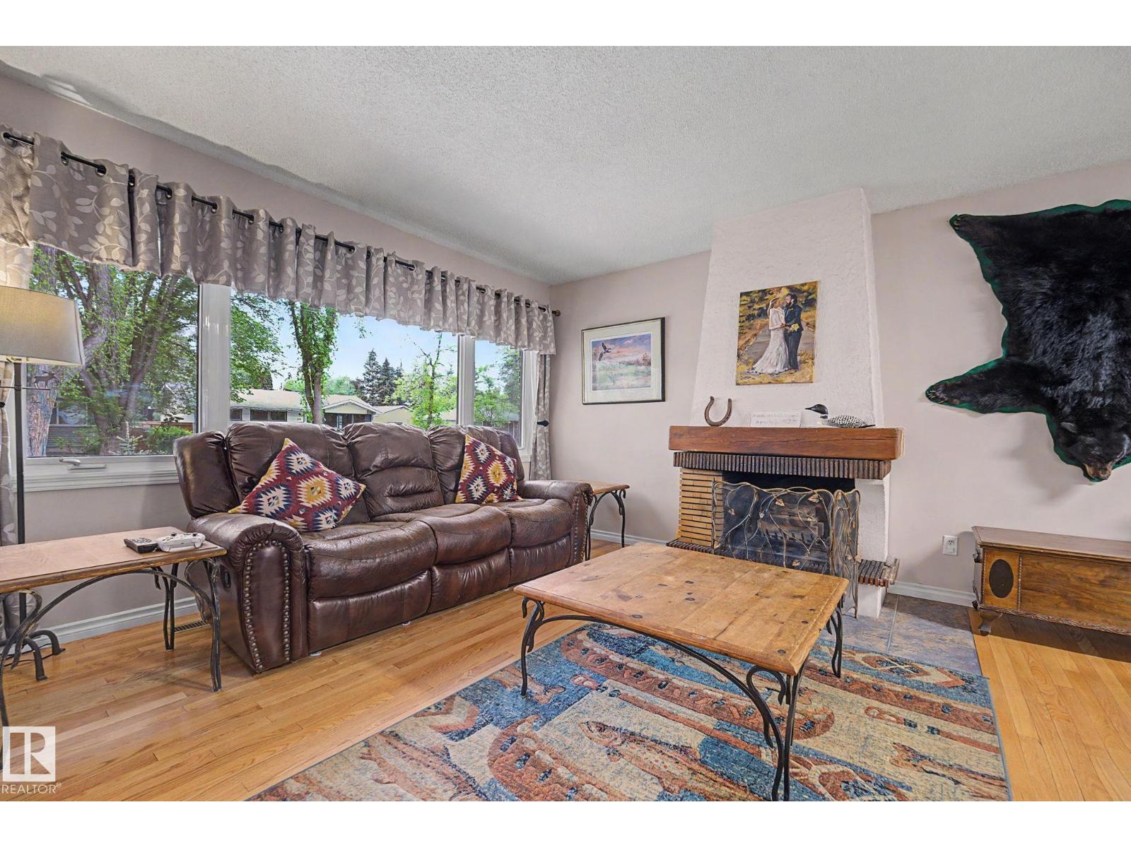 37 SUNNYSIDE CR — photo 8