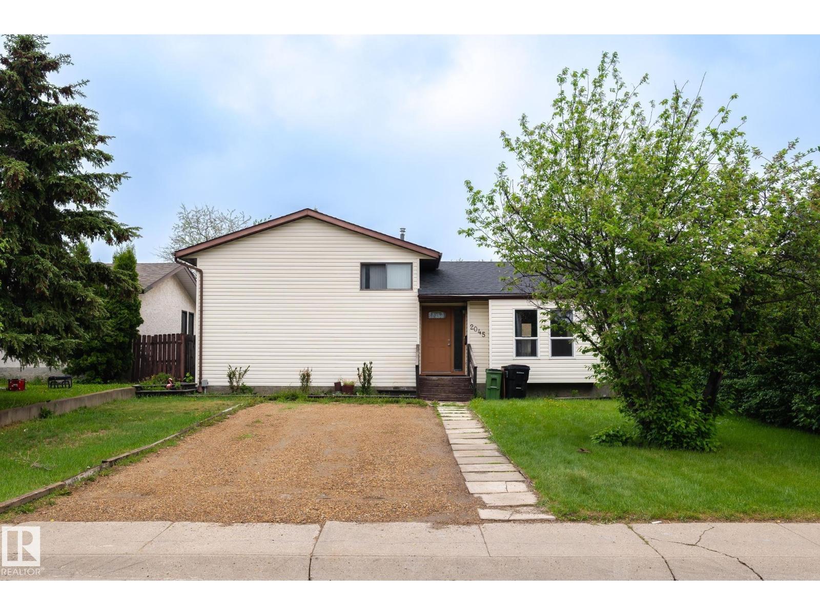 2045 46ST NW - 1
