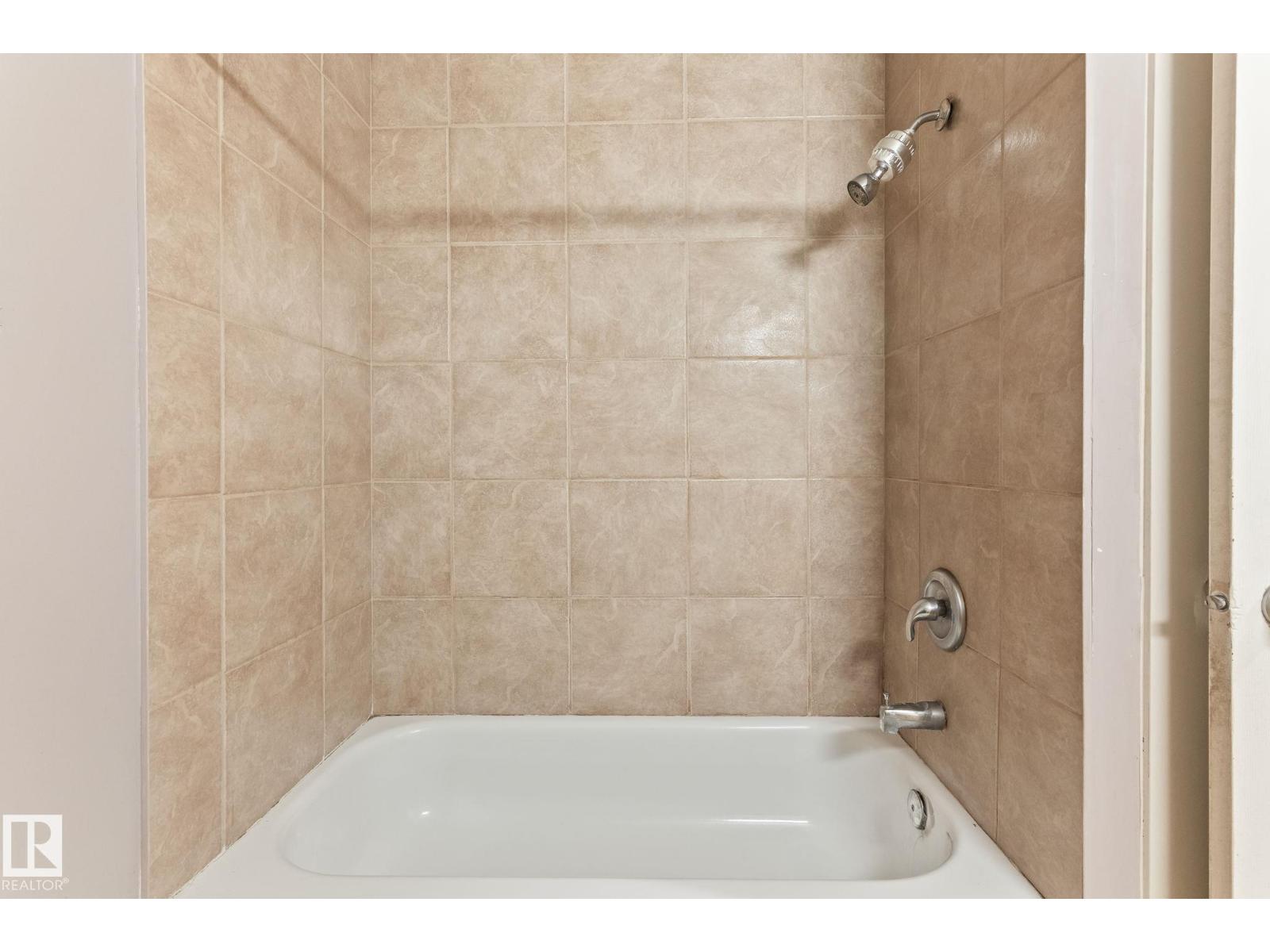 2045 46ST NW - 13