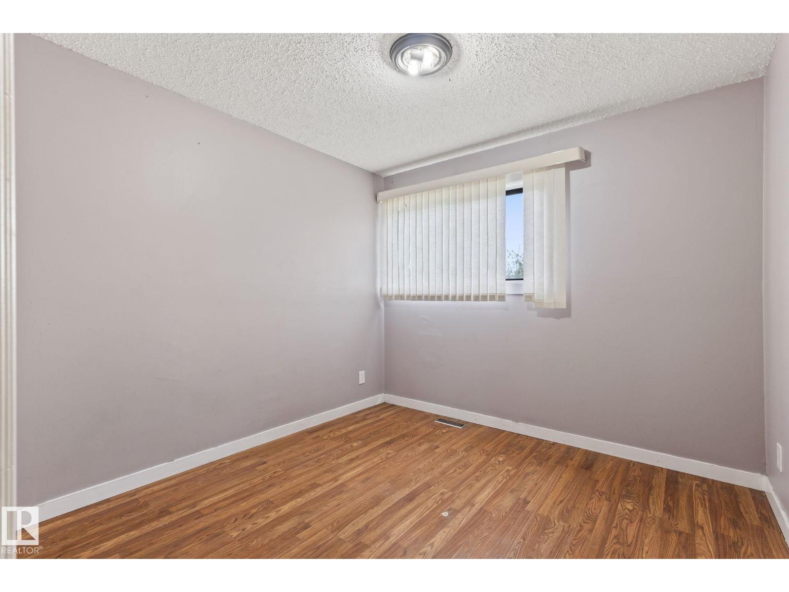 2045 46ST NW - 17