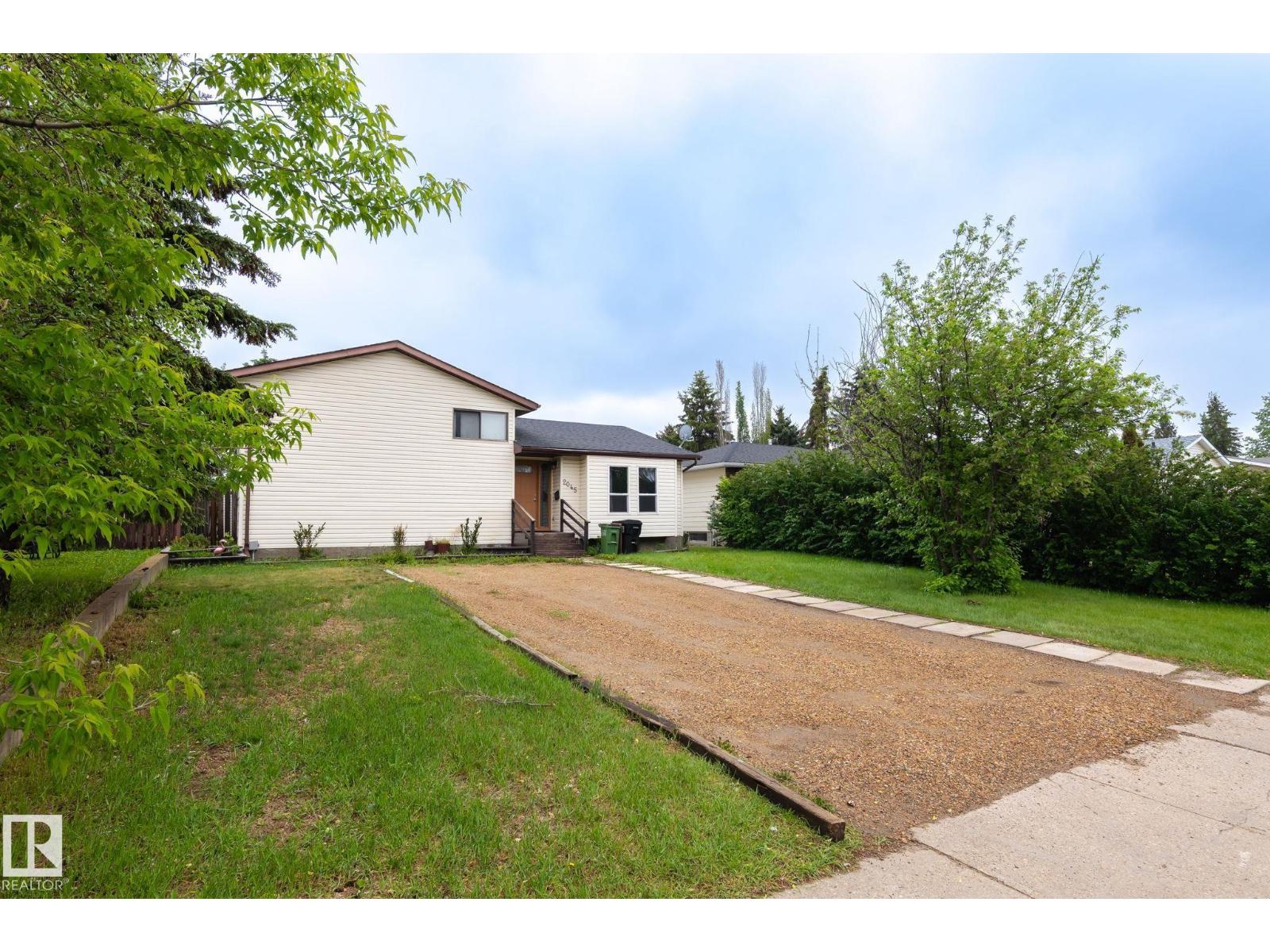 2045 46ST NW - photo 2