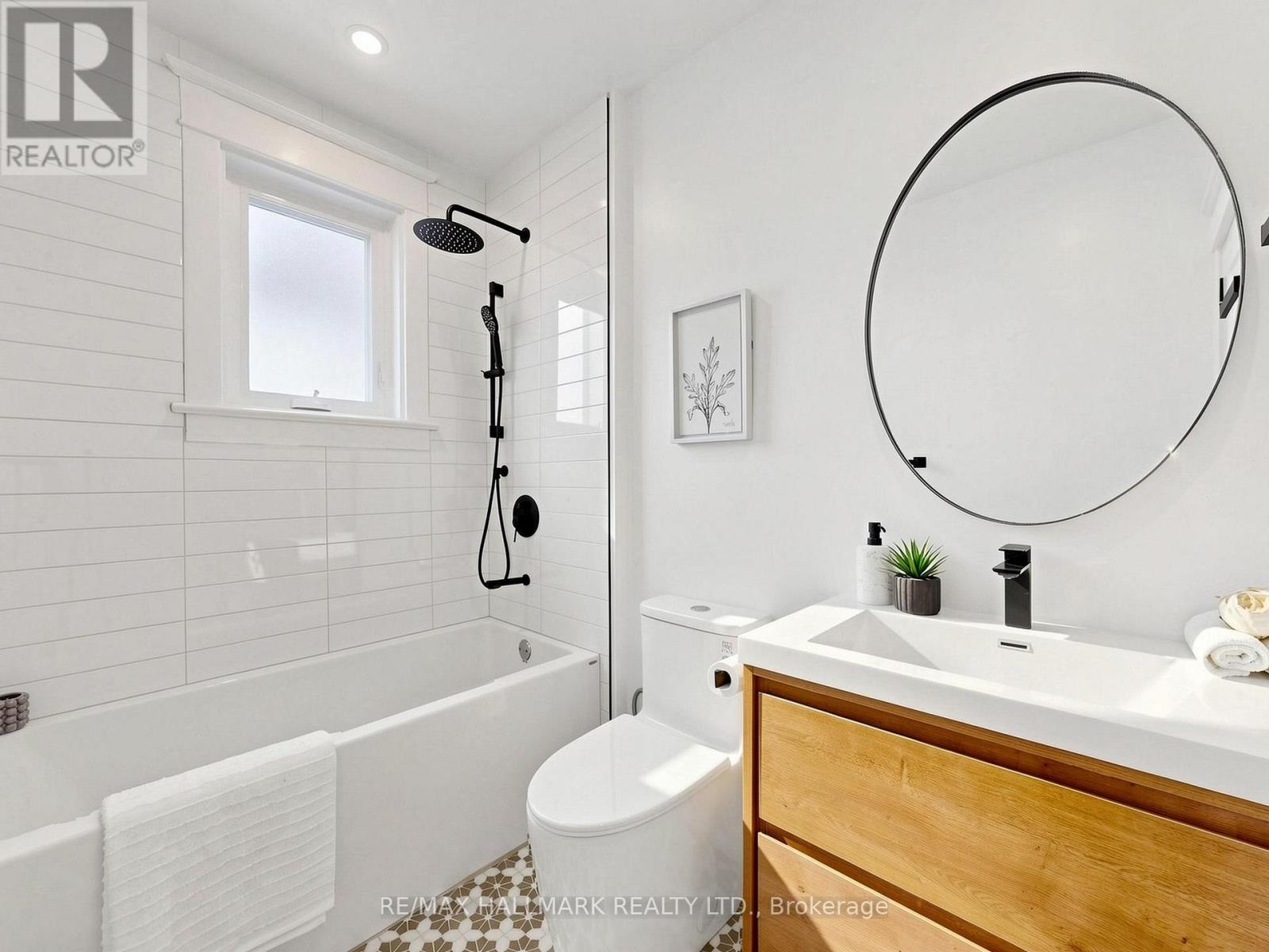 44 QUEENSDALE AVENUE - 12