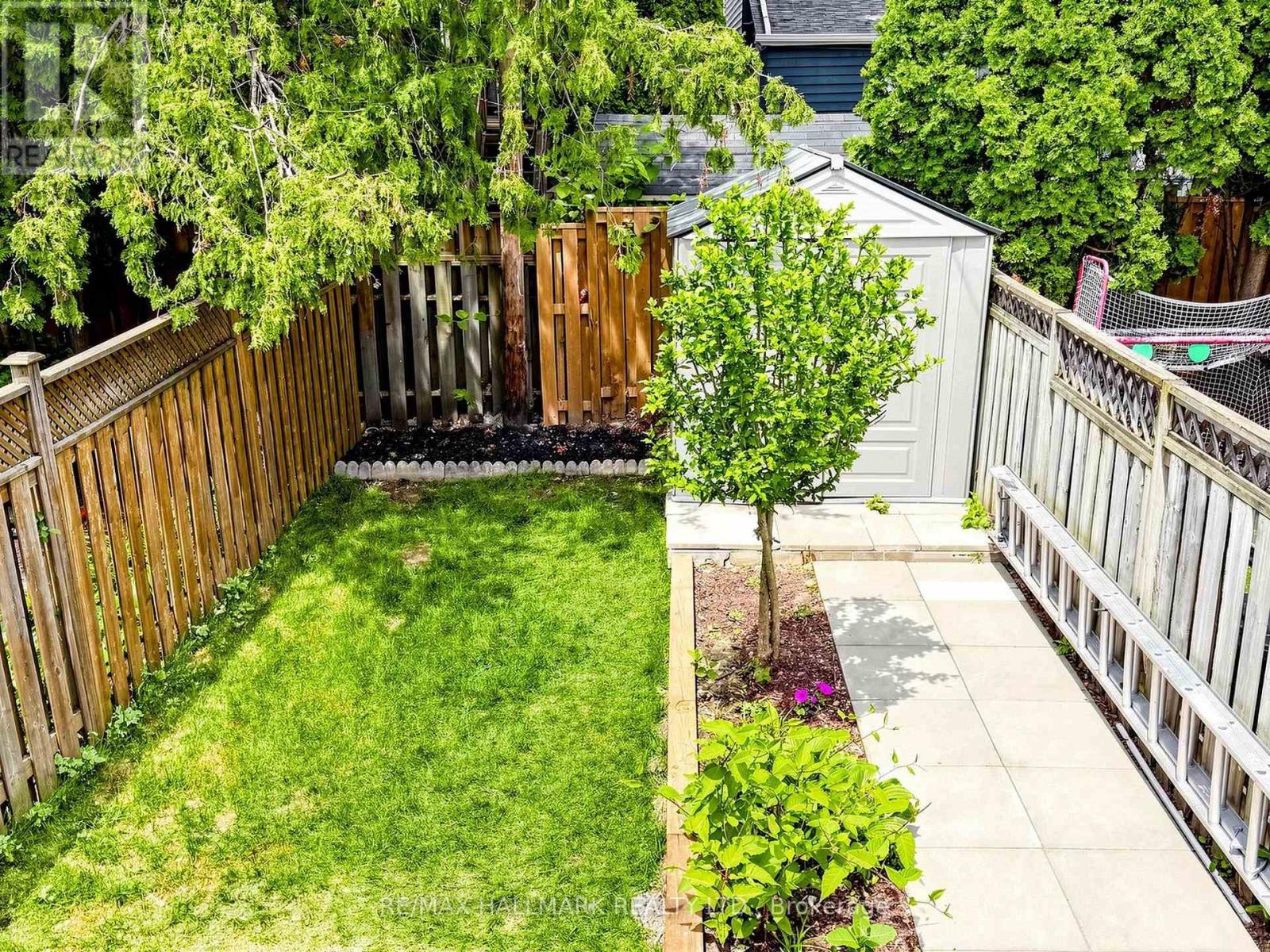 44 QUEENSDALE AVENUE - 20