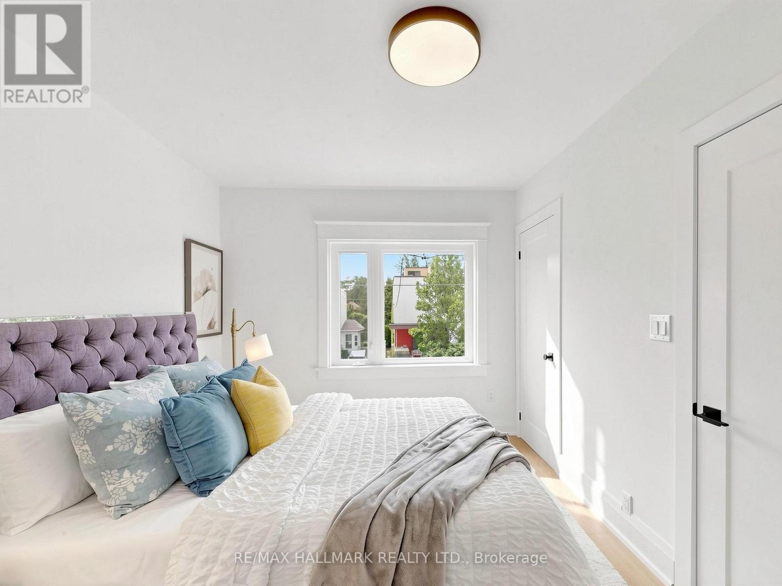 44 QUEENSDALE AVENUE - 7