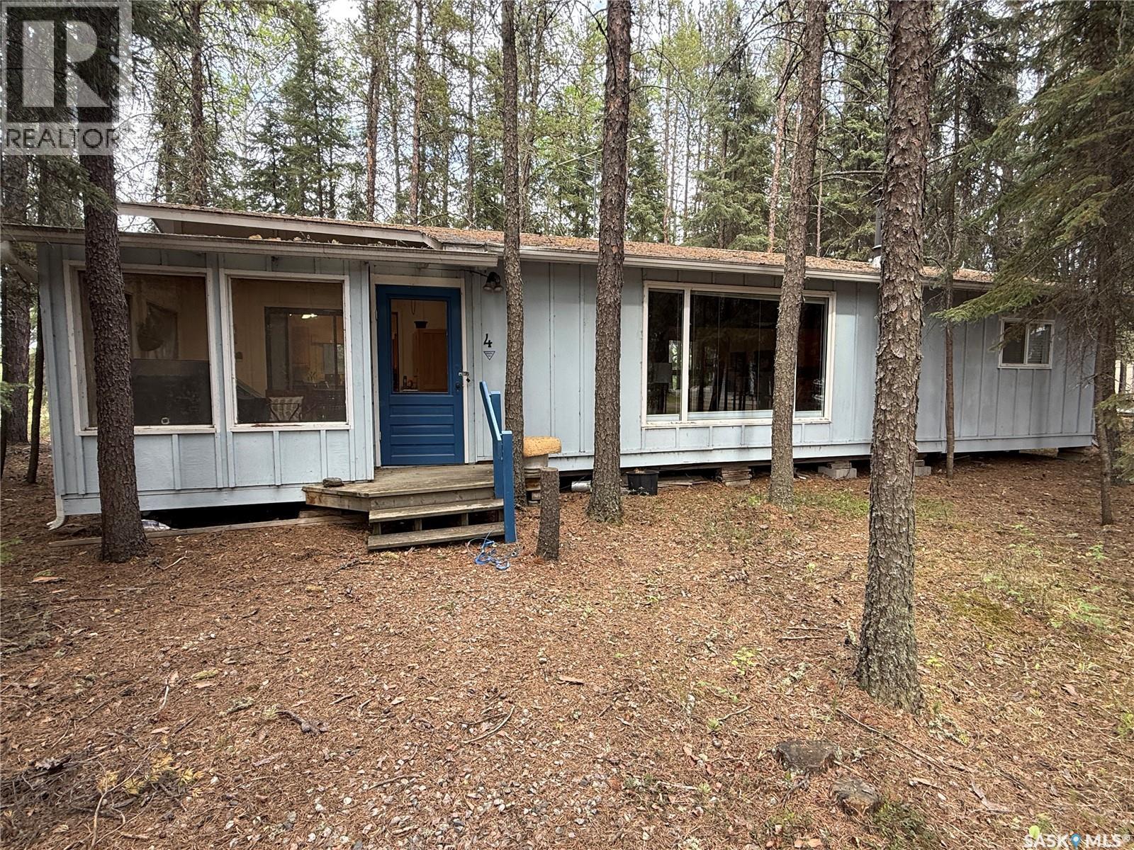 4 Minowukaw AVENUE - 1