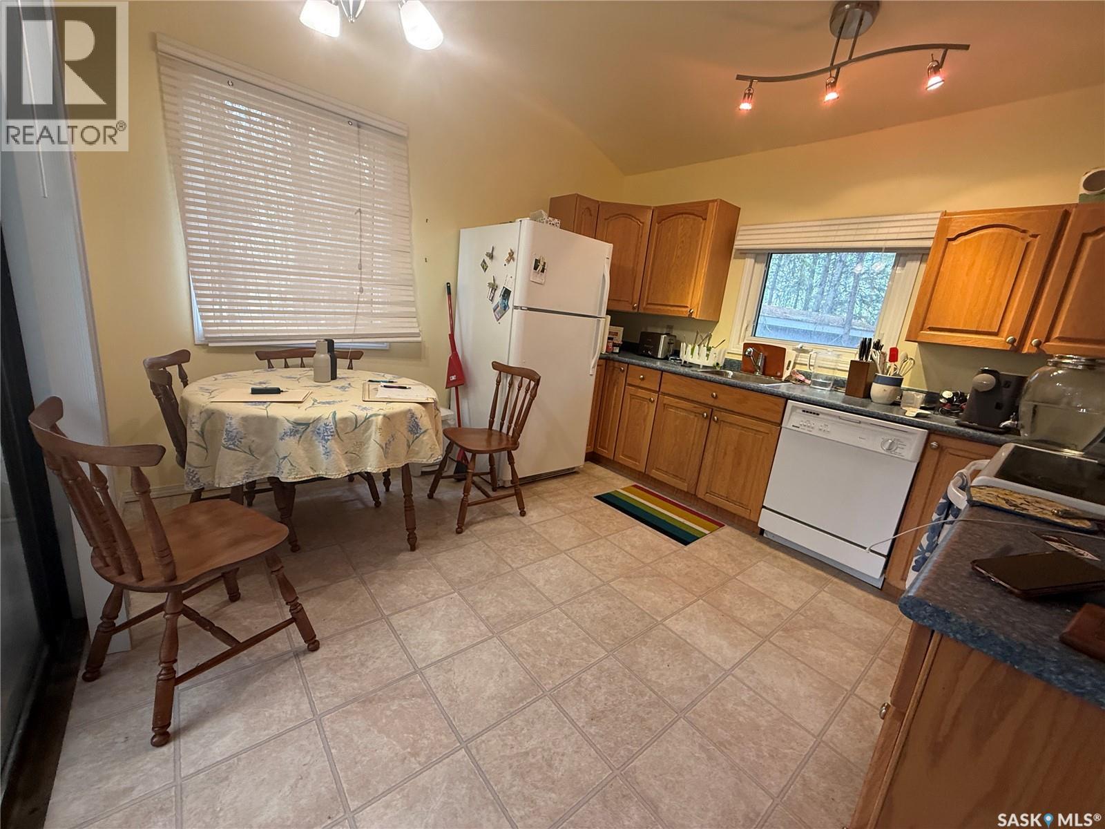 4 Minowukaw AVENUE - 13