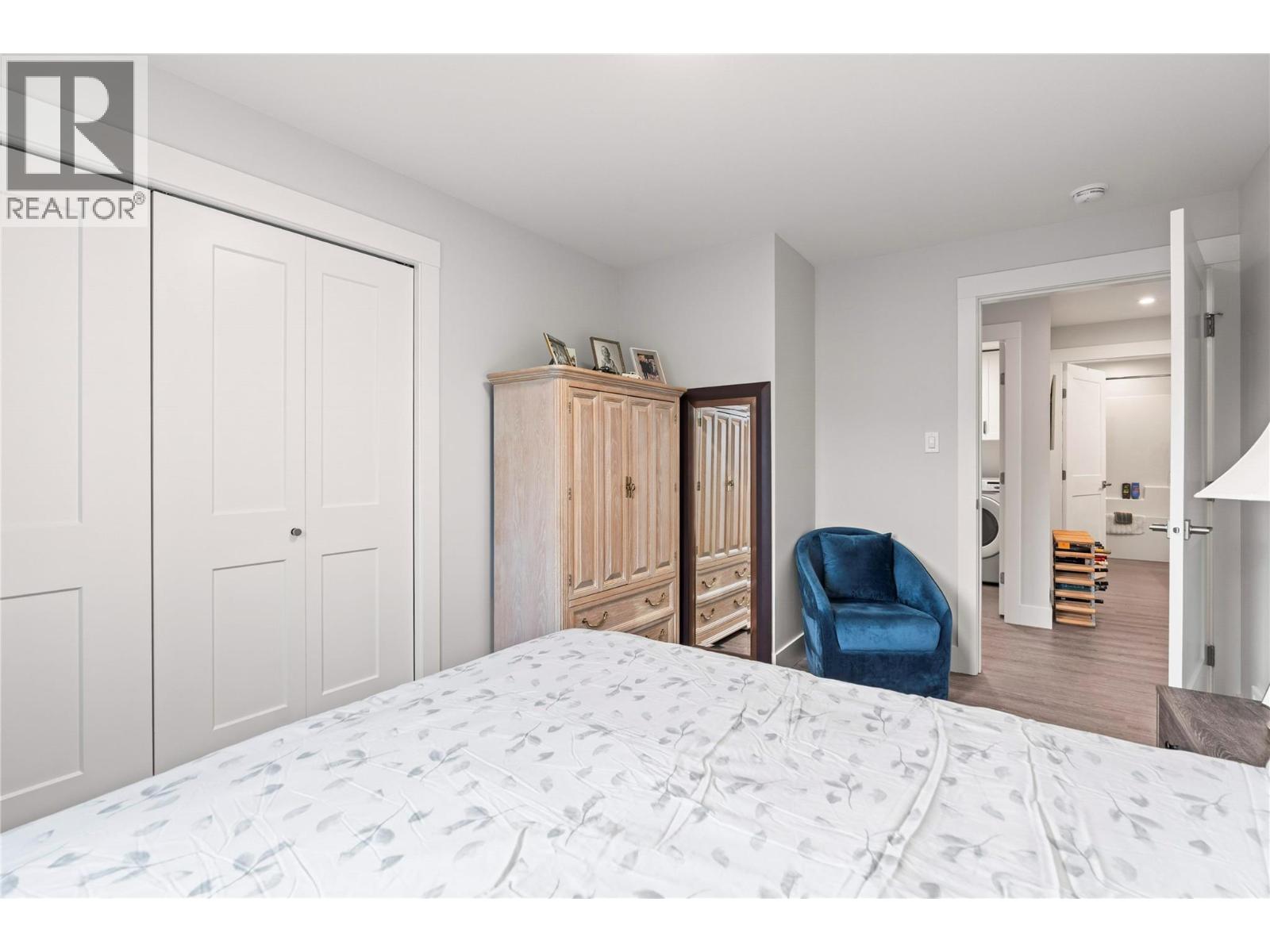 6453 Okanagan Landing Road - 25